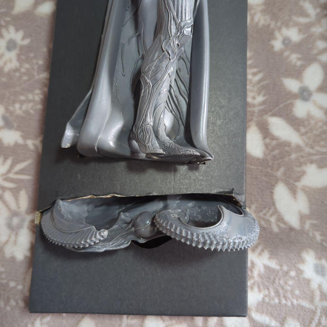 天野喜孝フィギアコレクションナイトメア黒衣の剣士　一部未組立