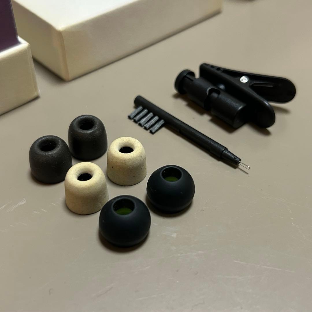 イヤホン Oriolus Isabellae