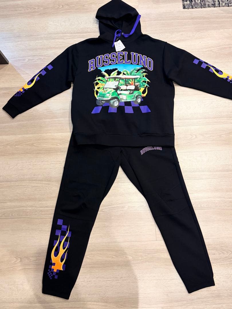 【値下げ】RUSSELUNOスウェットセットアップ ブラック　サイズ5 セール】【 スウェット セットアップ 】ロゴ刺繍襟付きスウェット+