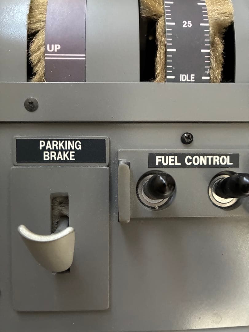 Flight Simulator B787風カスタムスロットル（操縦桿工房製）