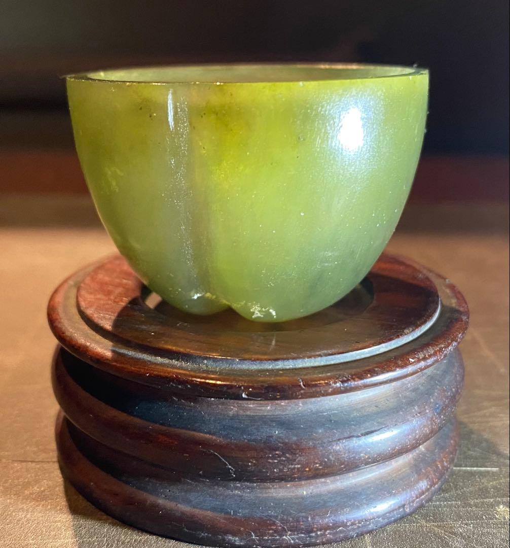 古翡翠 和田玉・鑑賞台付・ヴィンテージ レア ・オブジェ・鼻煙壺