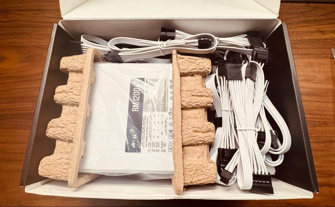 CORSAIR RM1200x SHIFT White 1200W 電源