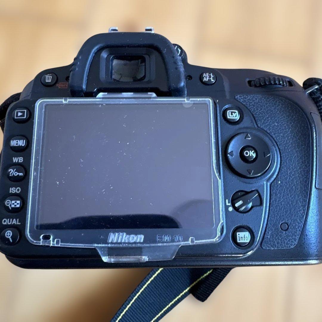 Nikon D90 デジタル一眼レフ 18-105mm VRレンズ付き