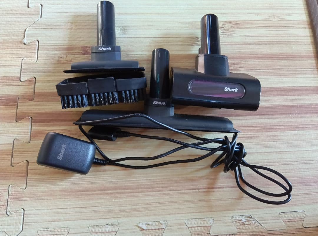 Shark スティッククリーナー キャメル《お手入れブラシ》付き