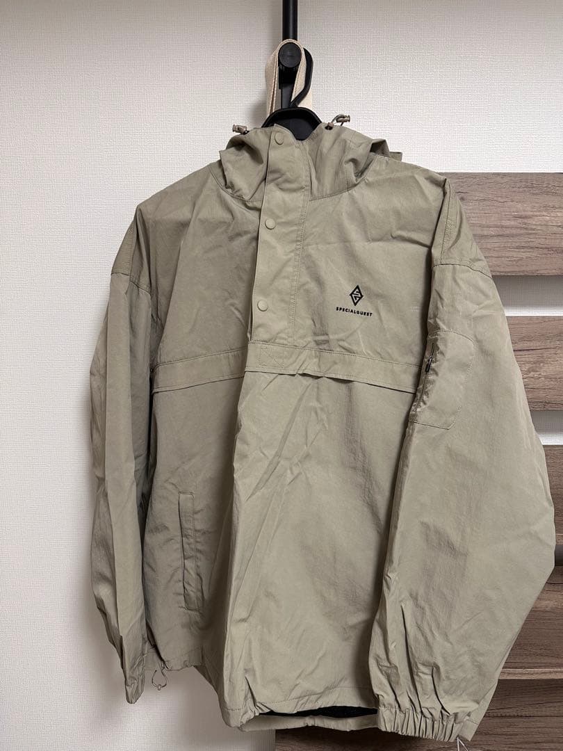 SPECIAL GUEST フード付きジャケット ベージュ マムート（MAMMUT）（メンズ）アウター ウインドブレーカー Hiking WB