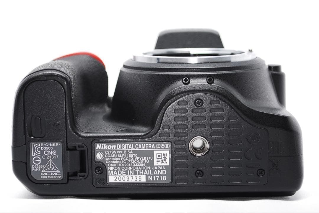 美品✨ Nikon D3500✨爆速オートフォーカス✨手ぶれ補正付き✨一眼レフ