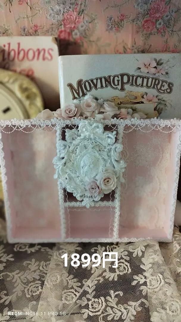 パウダーピンク♬デコレーション扉付きラック　トールペイント♬ サイズ・色変更可・アーチ窓付きラック・ドールハウス・ぬいぐるみ