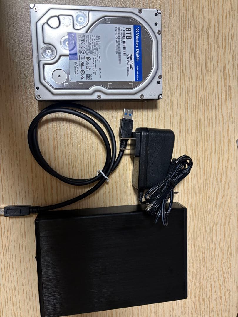 Western Digital WD80EAZZ 8TB HDD USBケース付