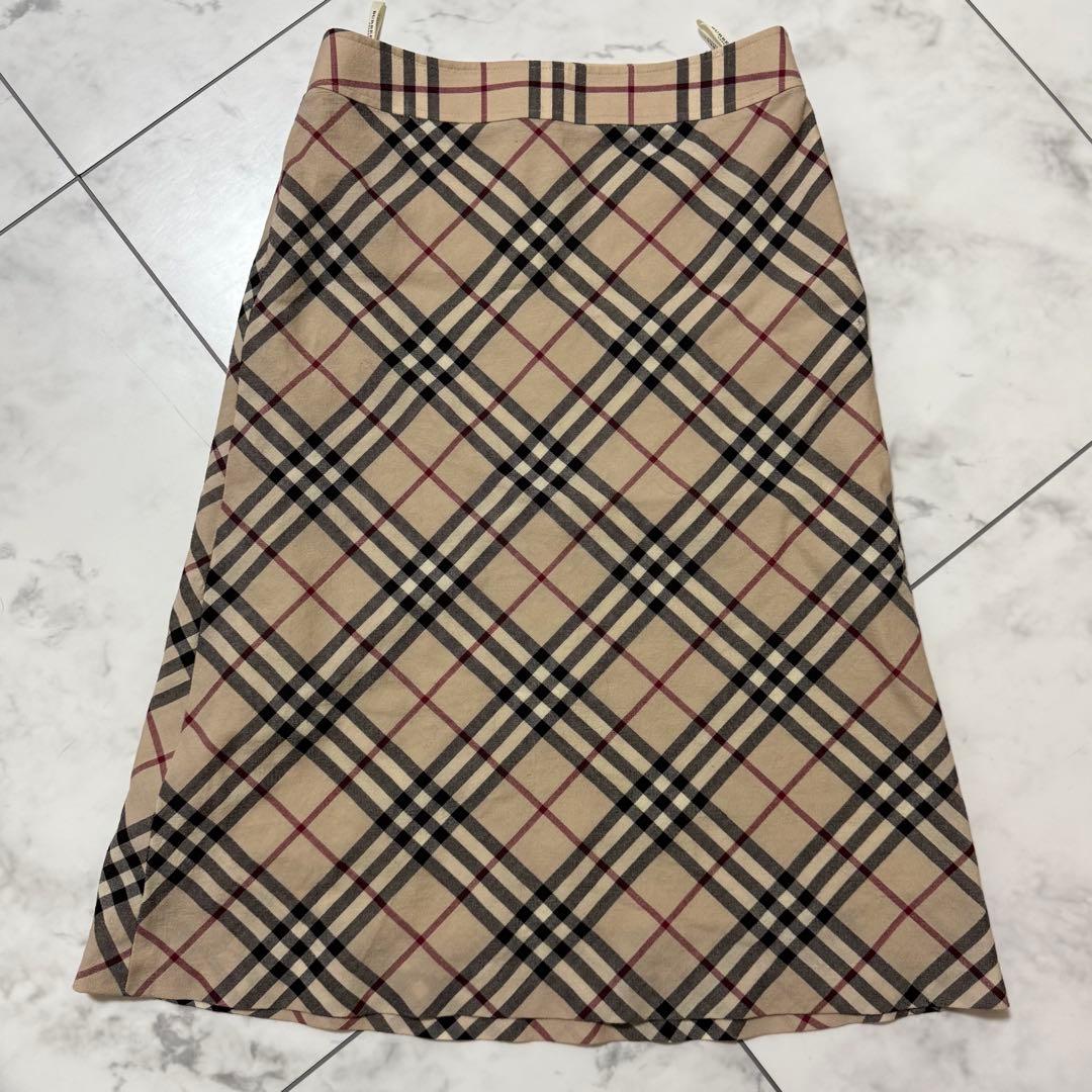訳あり BURBERRY バーバリー 膝丈 フレア スカート ノバチェック