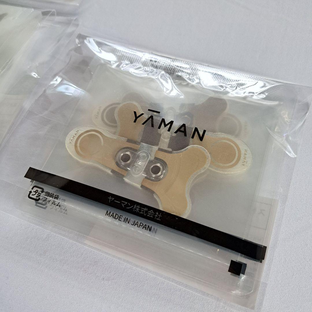 YA-MANヤーマン美顔器　デザインリフトモア　目元&口元シート10セット付き