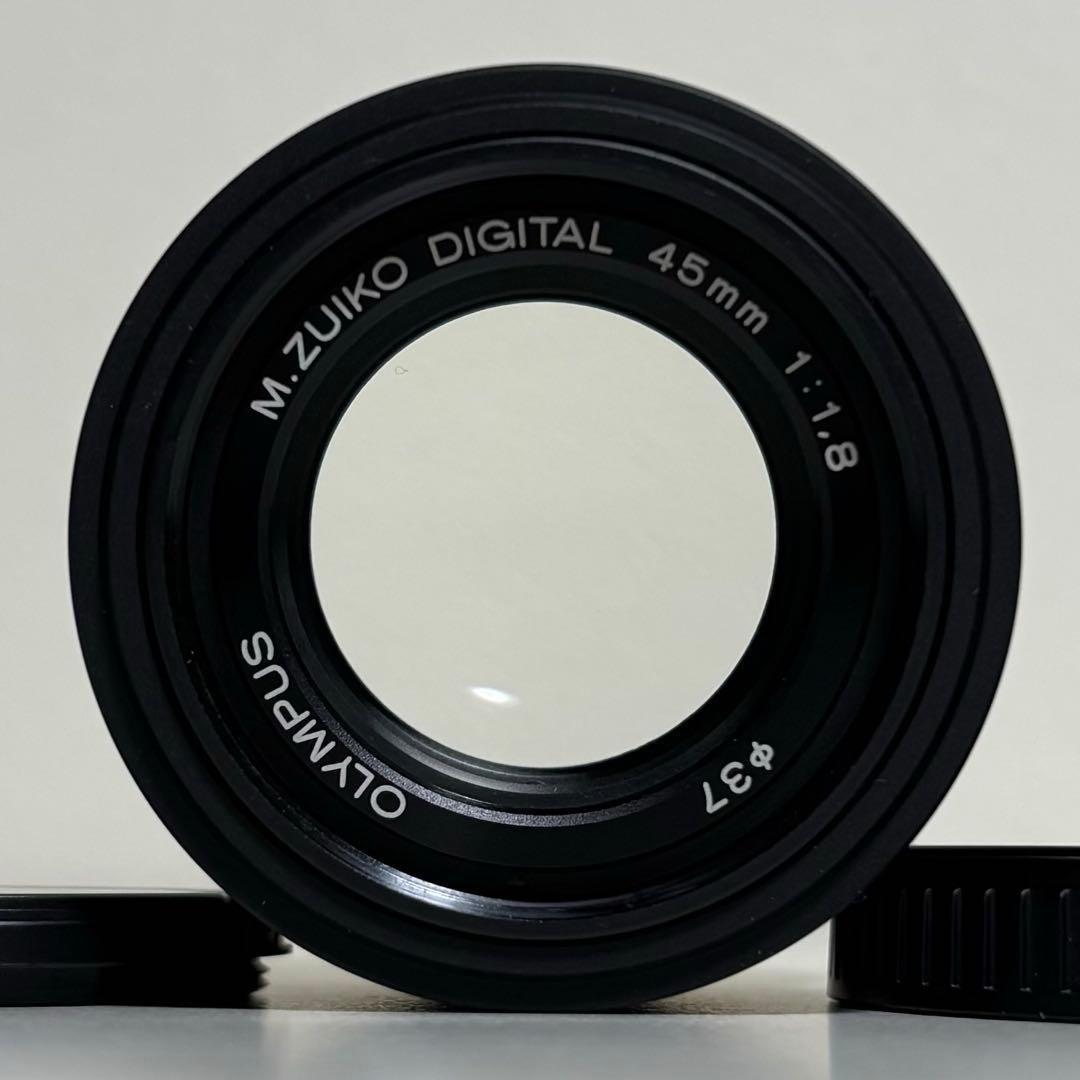 M.ZUIKO 45mm F1.8 フード＋PRO1D付 動作良好
