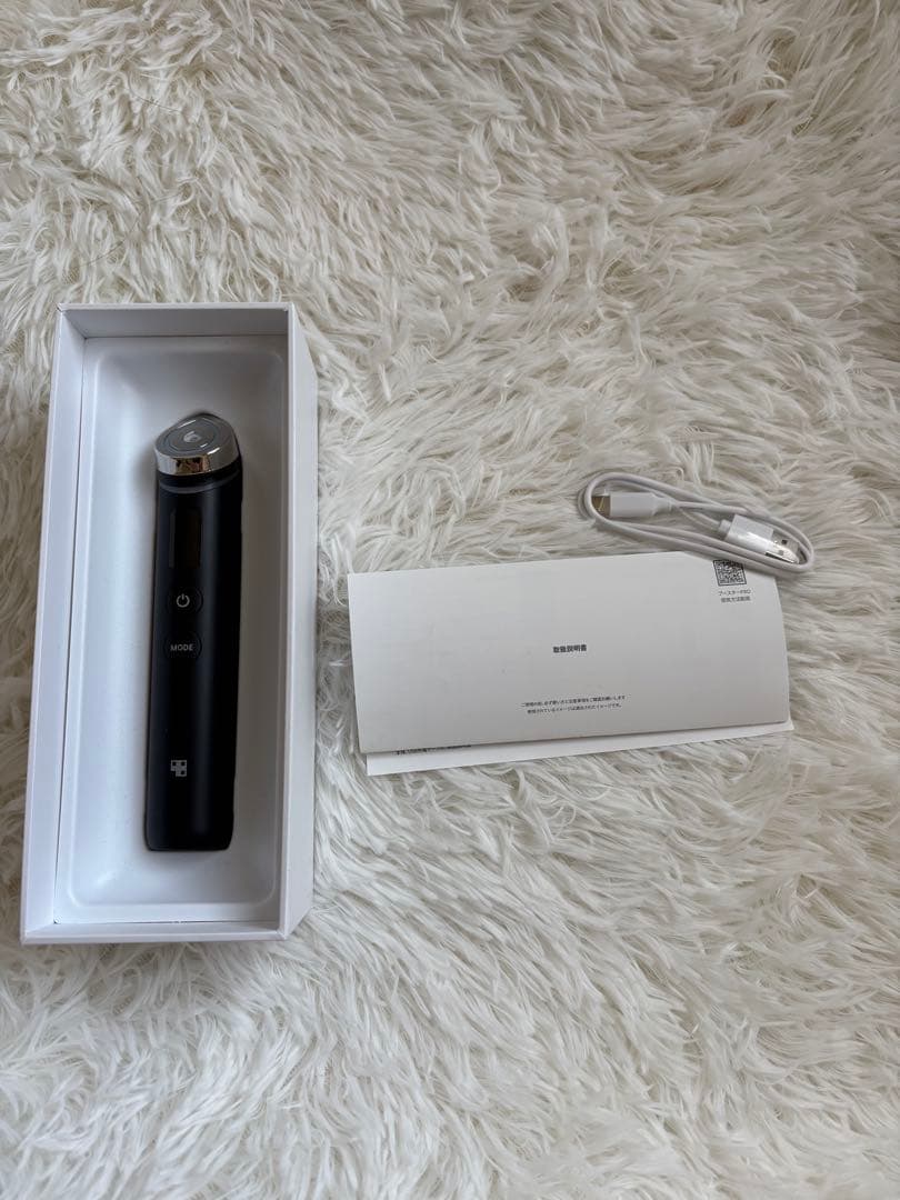 メディキューブ　ブースタープロ　AGE-R BOOSTER PRO 美顔器