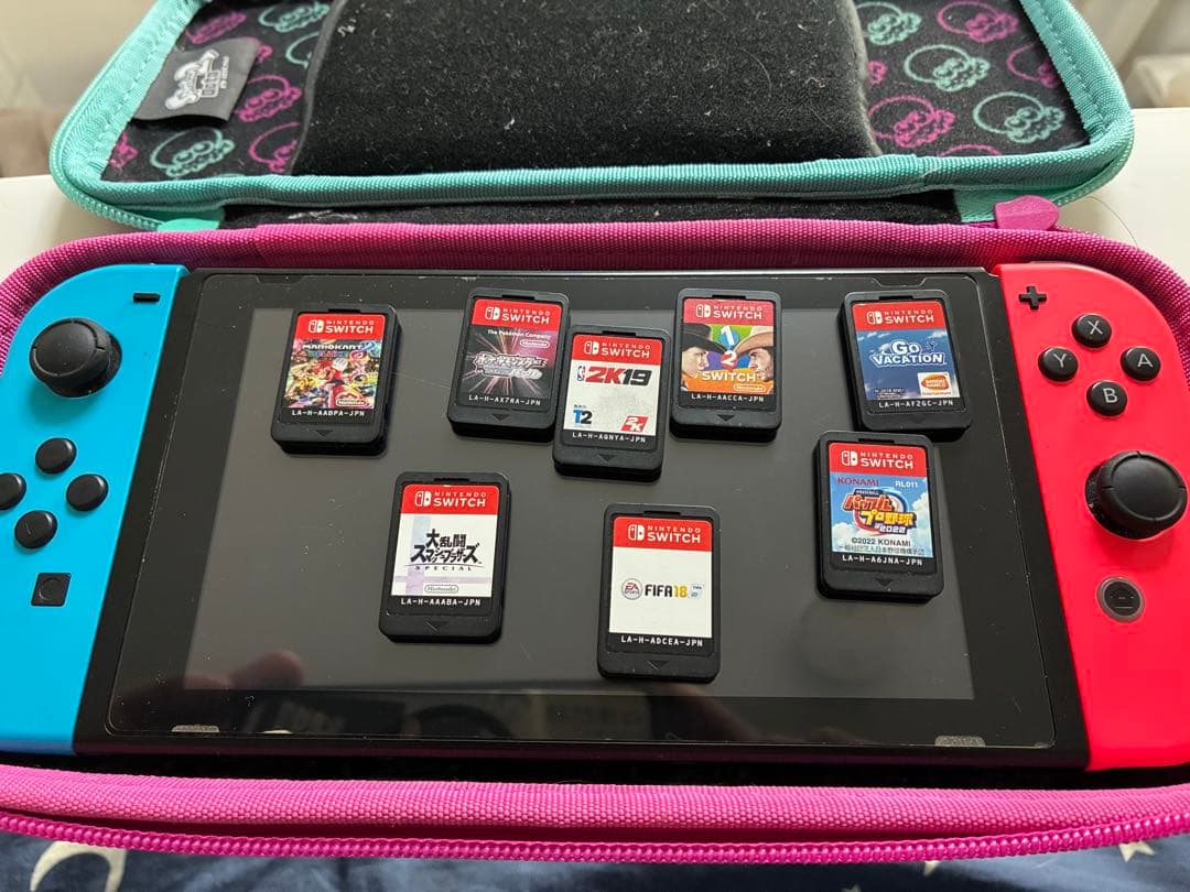 ⭐️交渉受け付けます！Nintendo Switch 青/赤 本体ソフト8本付き ⭐️交渉受け付けます！Nintendo Switch 青/赤 本体ソフト8本付き