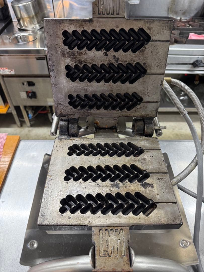 業務用　ベルギー産　ワッフルメーカー　HVD.be