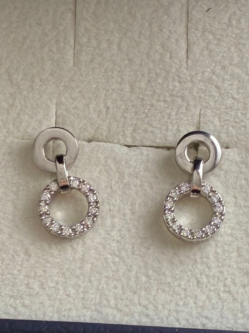 ヴァンドーム青山 ダブルサークル ダイヤモンドプラチナピアス - メルカリ