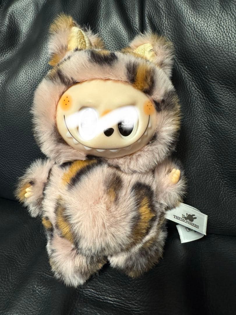 ラブブ Labubu 正規品 海外限定カスタム ジモモ - メルカリ