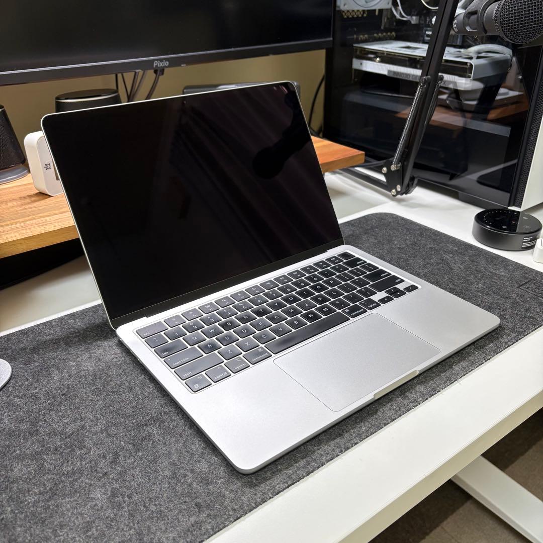 MacBook本体 Macbook Air M2 | 16GB | 256GB Apple 13-inch MacBook Air: M2 chip with 8C CPU / 8C GPU, 256GB SSD