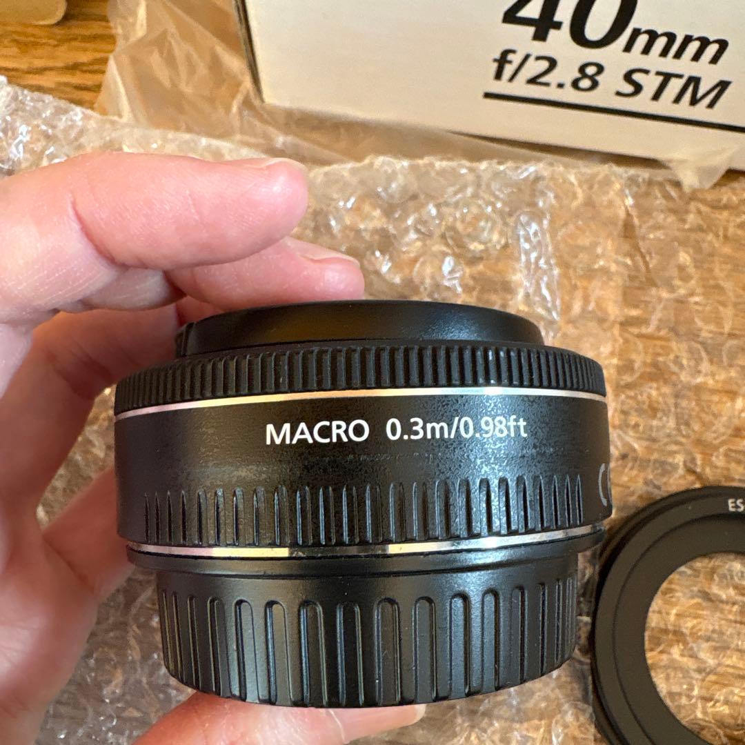 Canon EF40mm f/2.8 STM レンズ