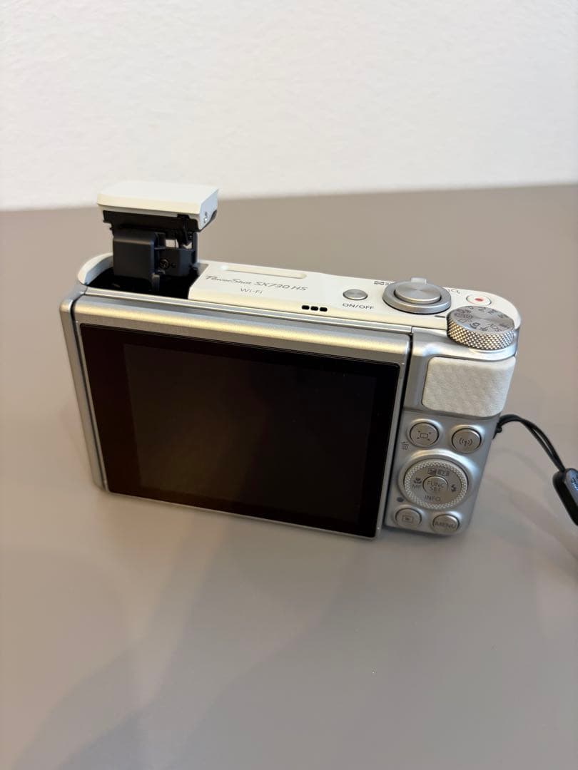 美品　Canon PowerShot SX730 HS コンパクトデジタルカメラ