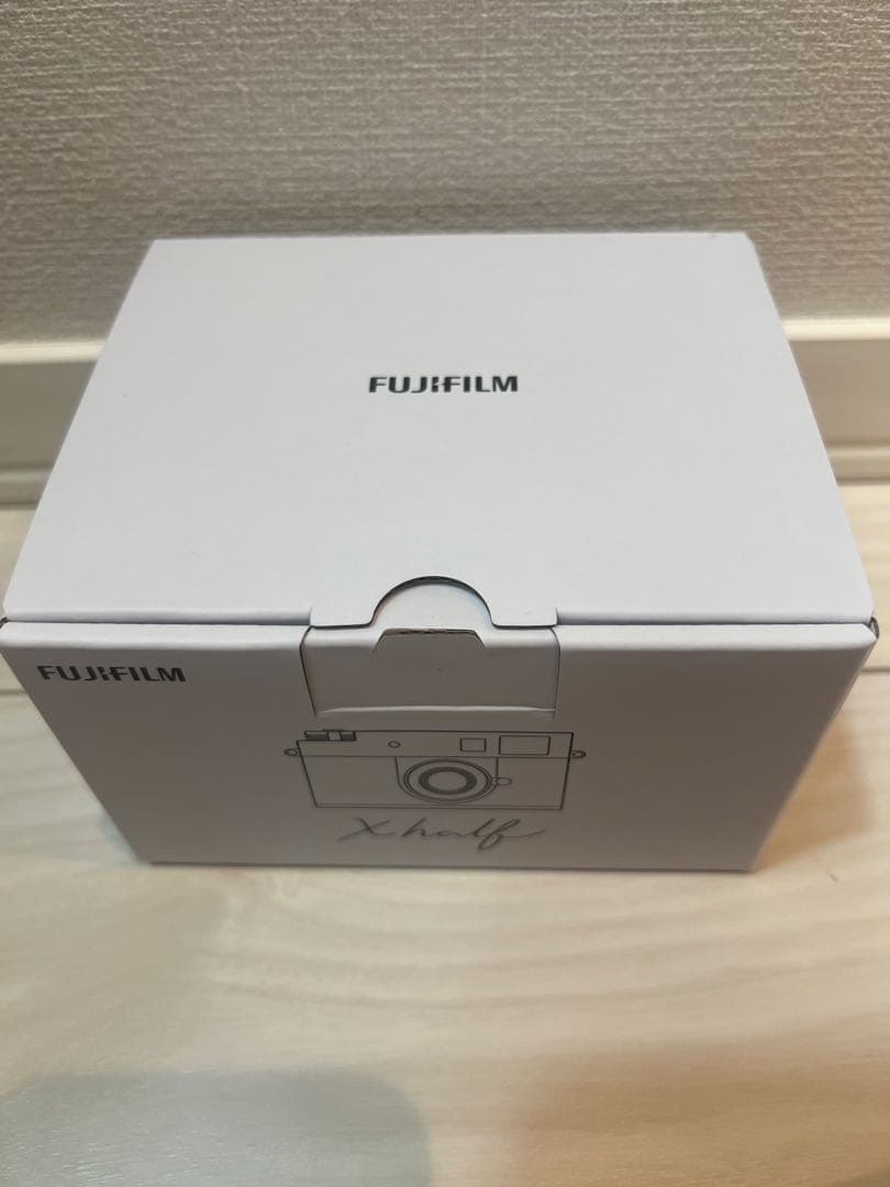 FUJIFILM X-HALF シルバー　【新品未使用】納品書・保証書有