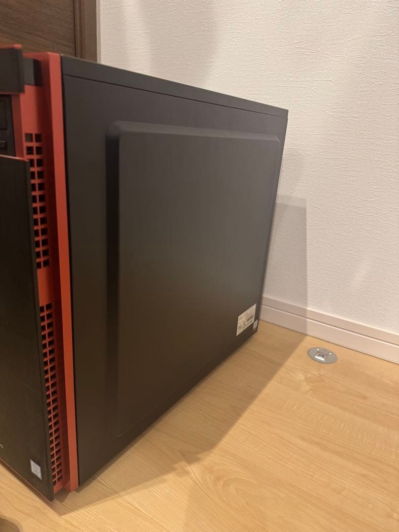 【半額以下】iiyama LEVEL-J ブラック/レッド デスクトップPC