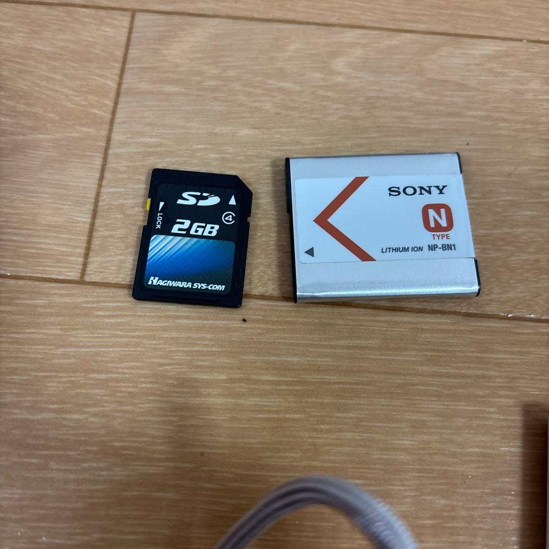 Sony Cyber-shot DSC-T99 ピンク