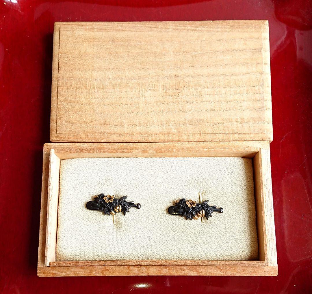 江戸時代後期 目貫 精密細工 江戸期 刀装具 武具 草花 古後藤 獅子図目貫 特別保存刀装具 ｜日本刀販売は永楽堂