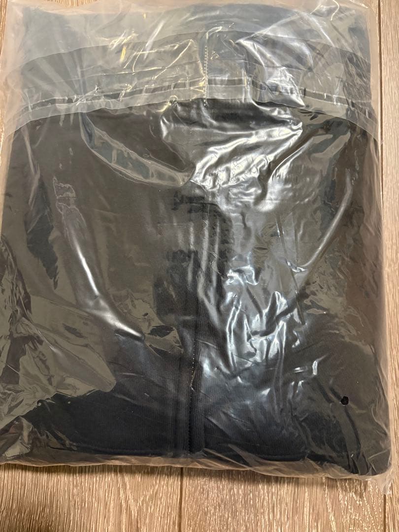 甘い暴力　ジップアップフーディー「九年目の招待」