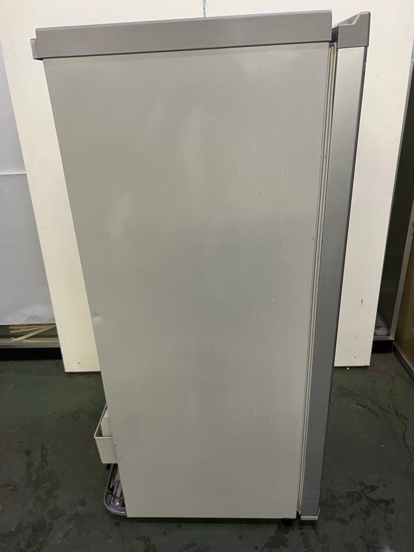 三菱ノンフロン冷凍庫 2016年