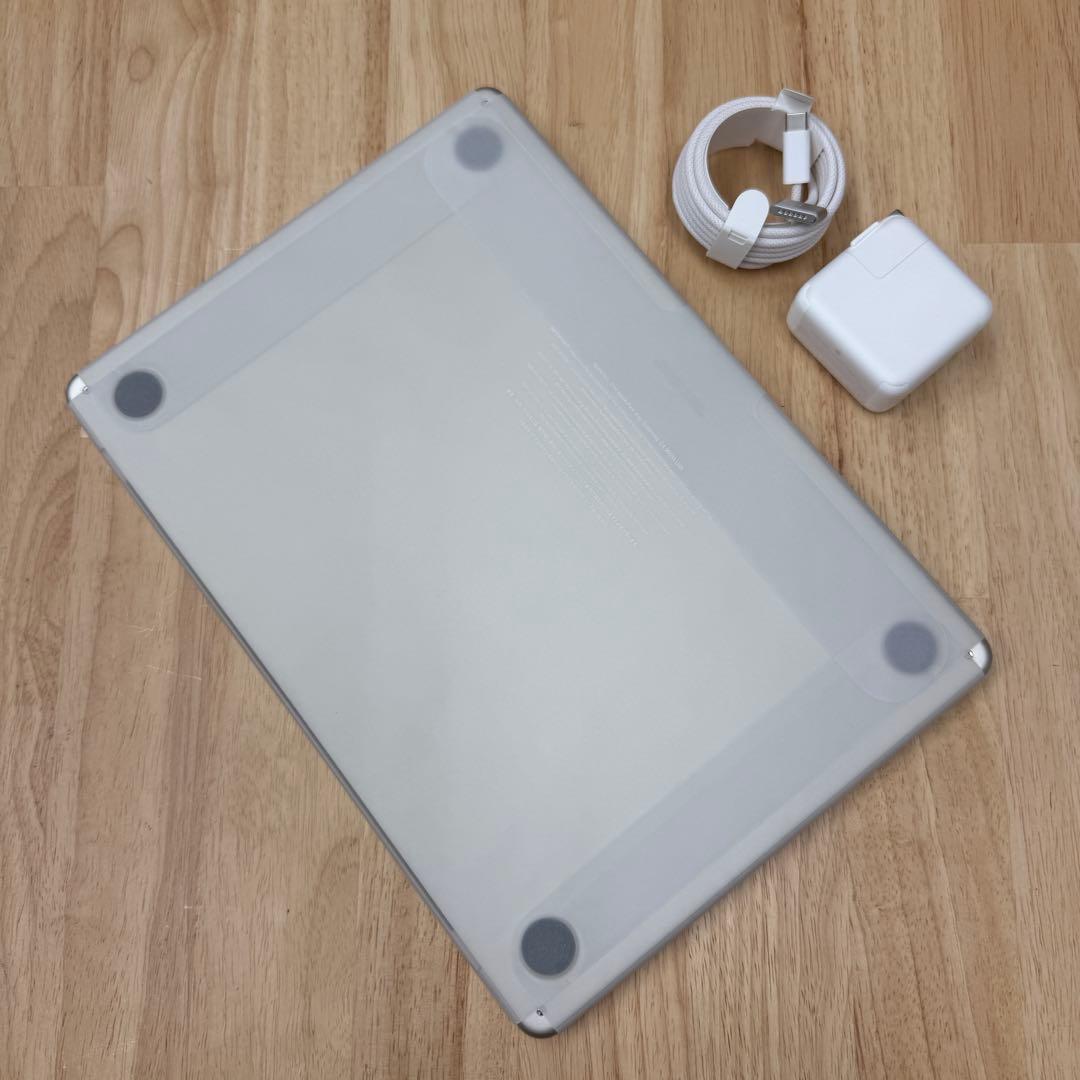 新品、未開封MacBook Air 13インチ 2025年 M4チップ シルバー