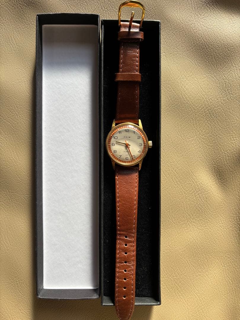 チェコ　プリム　手巻き時計 チェコ共和国を代表する時計メーカーPRIM（プリム）34㎜サイズの手巻き