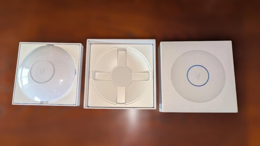 ルーター・ネットワーク機器 Ubiquiti UniFi 6 Long-Range (U6-LR)