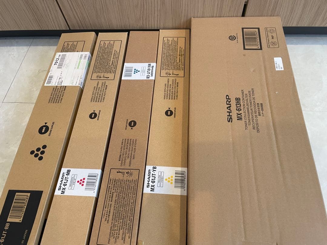 SHARPトナー4色、トナー回収容器（未開封品）