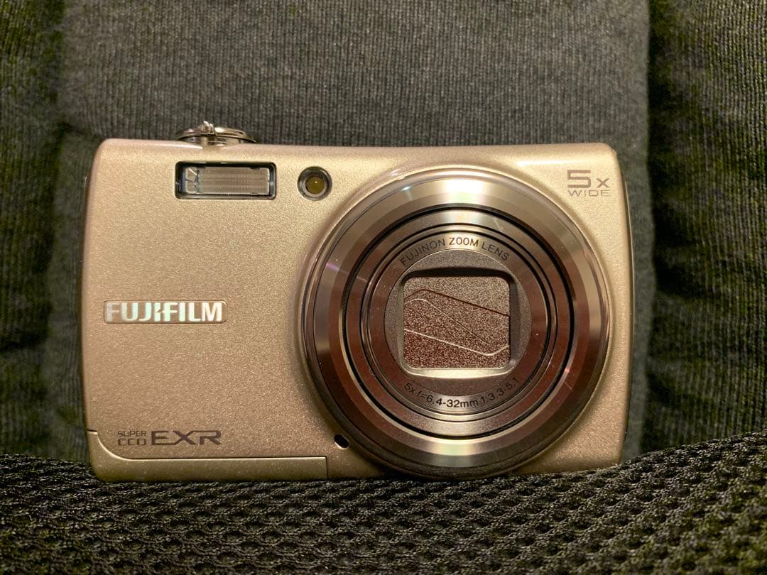 FUJIFILM FinePix F200EXR コンパクトデジタルカメラ