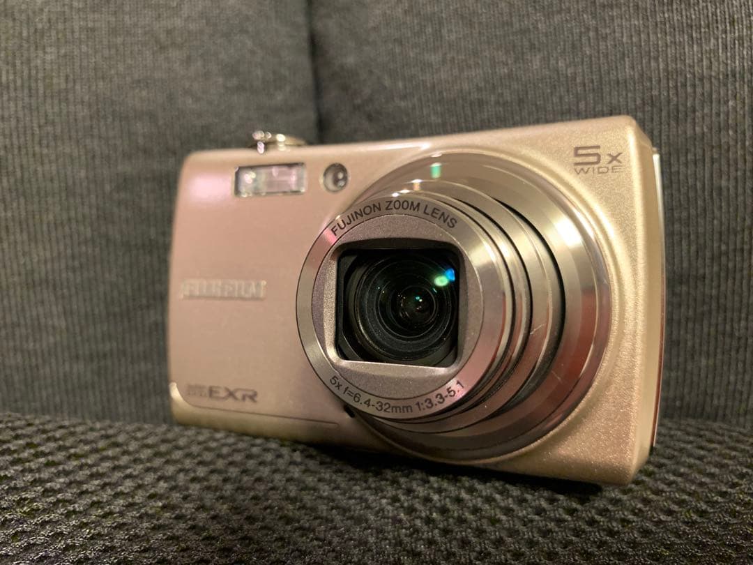 FUJIFILM FinePix F200EXR コンパクトデジタルカメラ