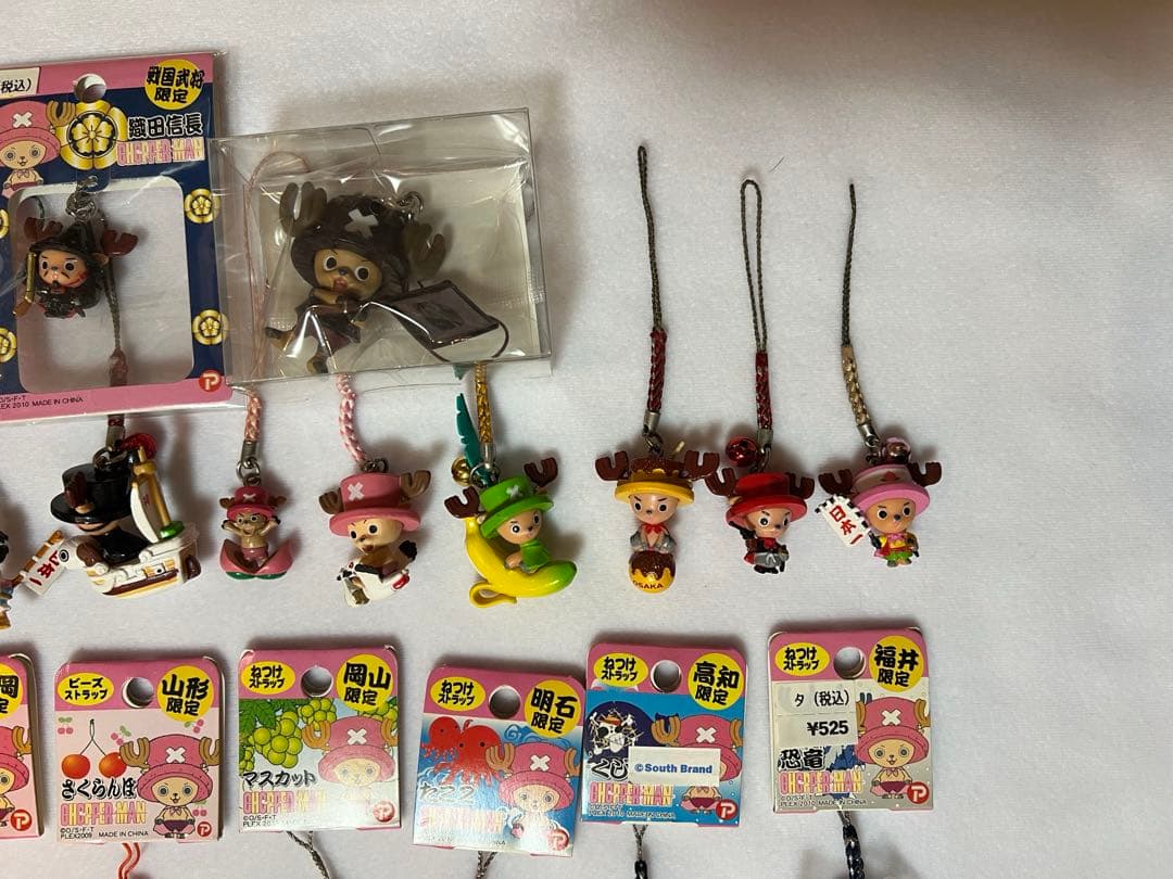 ご当地キーホルダー）26体ONE PIECE チョッパー23体+ルフィ3体