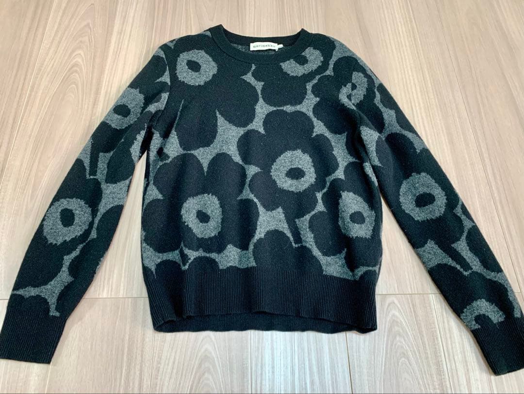 marimekkoのUNIKKO柄セーター/グレー/ウールニット マリメッコ Virtaus Unikko ニット｜ニット｜Marimekko(マリメッコ)｜ルック公式
