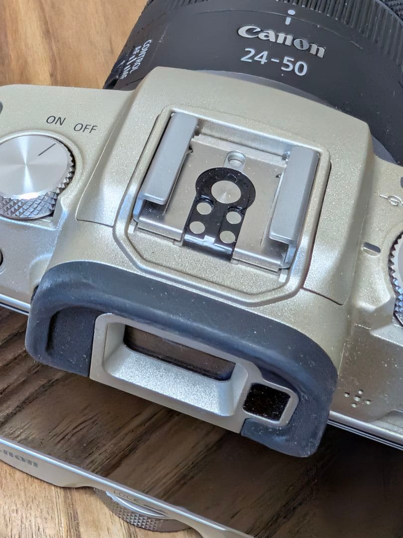 Canon EOS RP ミラーレス一眼 レンズ付き ゴールド ボディ