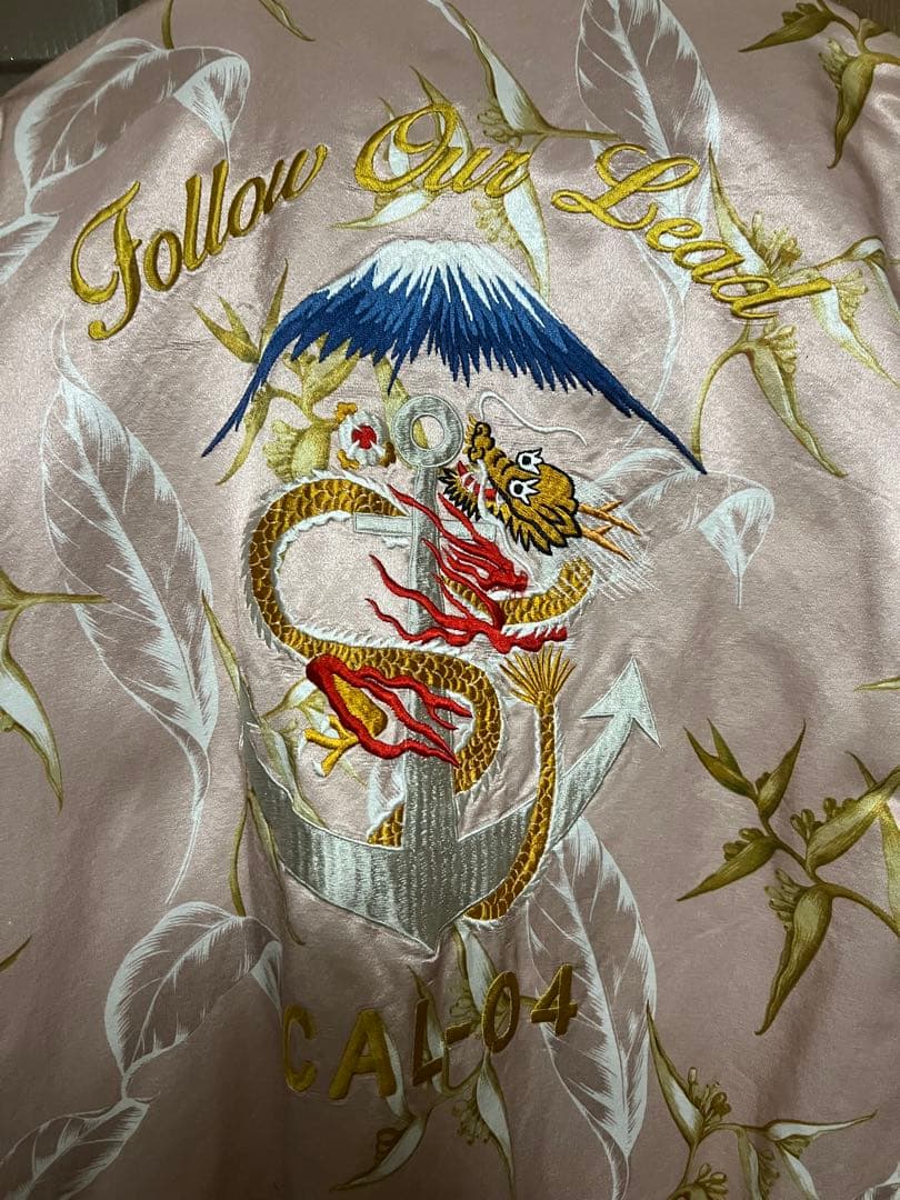 caleeスカジャン ピンク サテン 富士山 ドラゴン - メルカリ