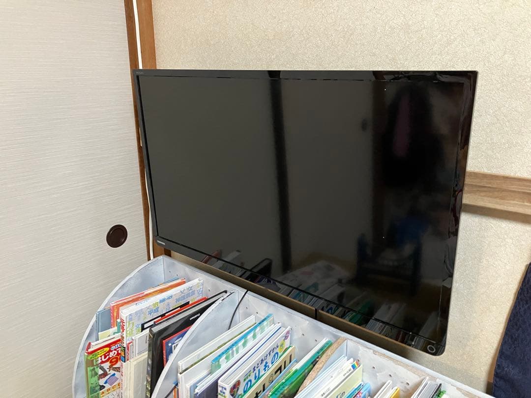 送料無料 TOSHIBA 東芝 液晶カラーテレビ32 S 8 2014年製