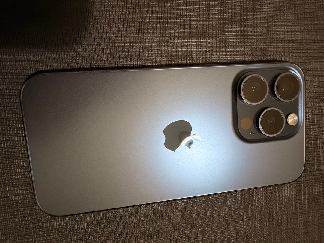 Apple iPhone 15 Pro ブルーチタニウム　本体