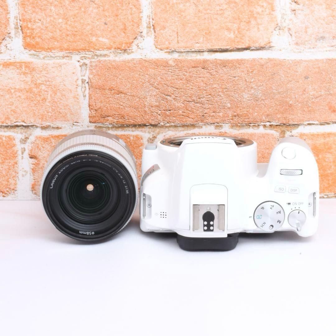 カメラバッグ付属✨Canon Kiss X10✨ホワイト✨Wi-Fi機能