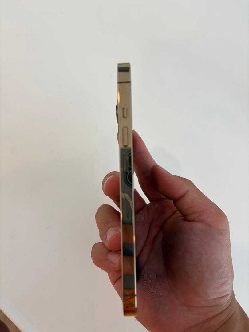 iPhone 13 Pro ゴールド　256GB SIMロック解除済