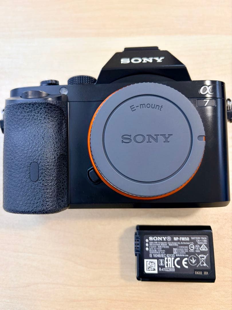 SONY α7 ミラーレスカメラ 本体 Amazon | ソニー SONY ミラーレス一眼 α7 ボディ ILCE-7 | ミラーレス