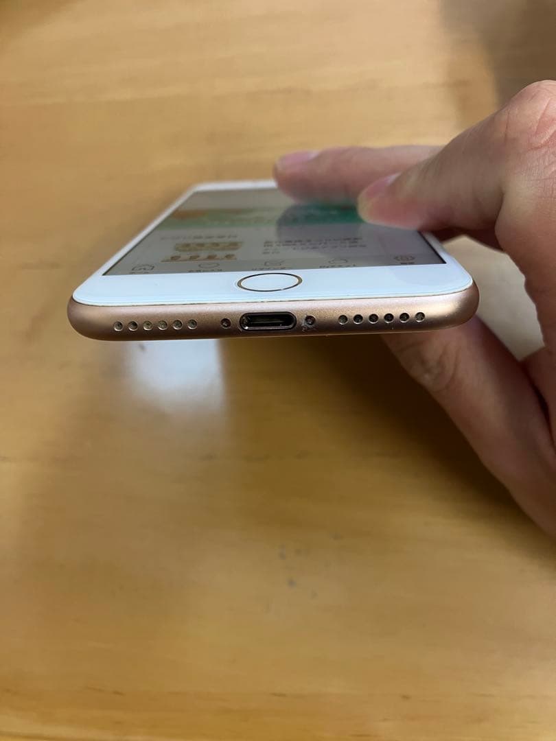 iPhone8 本体　美品