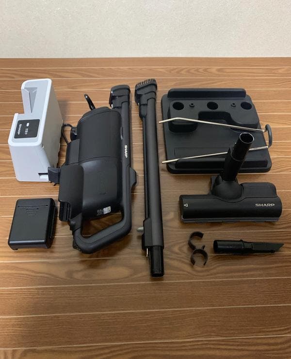 新年度!!SHARP RACTIVE Air (保証28年1月まで) - メルカリ