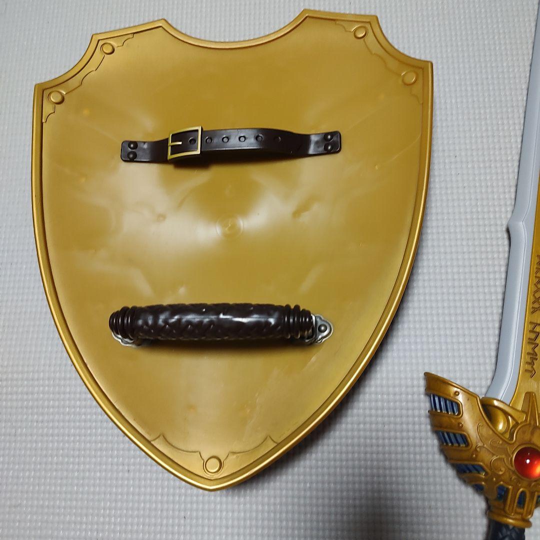 ドラゴンクエスト AM アイテムズギャラリー ロトの剣 ロトの盾 - メルカリ