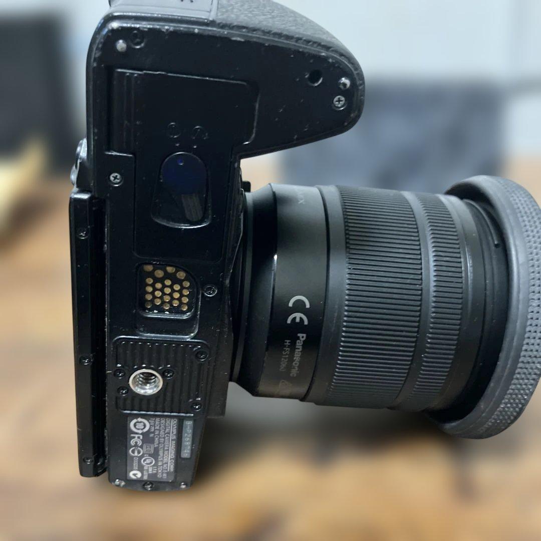 OLYMPUS OM-D E-M1 レンズ　LUMIX 12-60mm