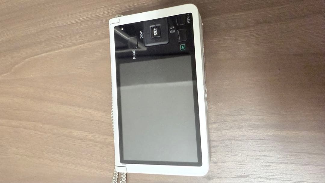 本日限定最終値下げCASIO EXILIM EX-ZR50 ホワイトデジカメ