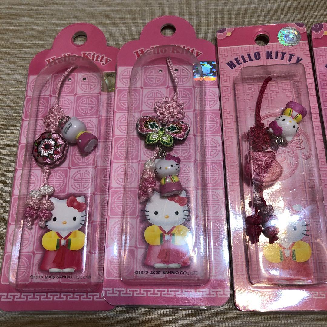 ハローキティちゃん ご当地キティストラップ 韓国根付け - メルカリ